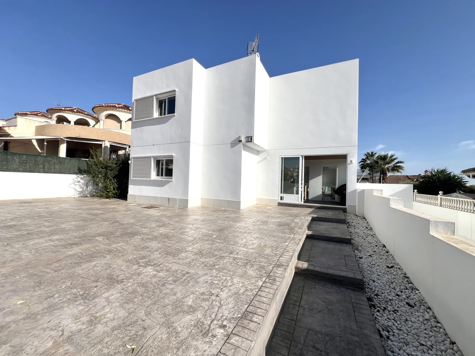 6 chambre Villa/Maison à vendre à La Marina avec piscine garage - 699 000 € (Ref: 8861775)