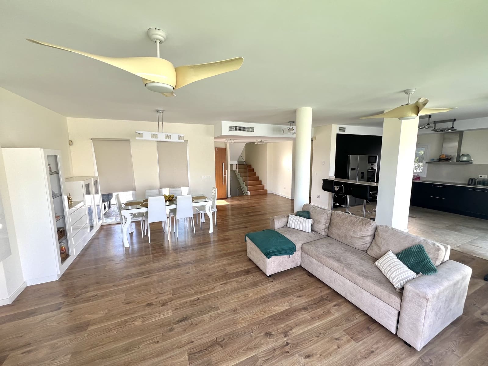 6 chambre Villa/Maison à vendre à La Marina avec piscine garage - 699 000 € (Ref: 8861775)