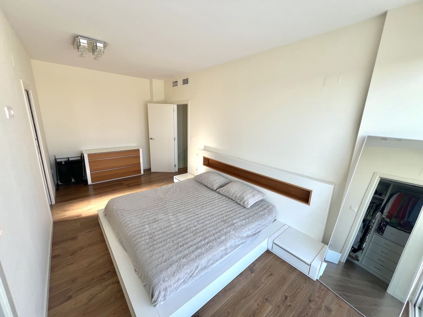 6 chambre Villa/Maison à vendre à La Marina avec piscine garage - 699 000 € (Ref: 8861775)