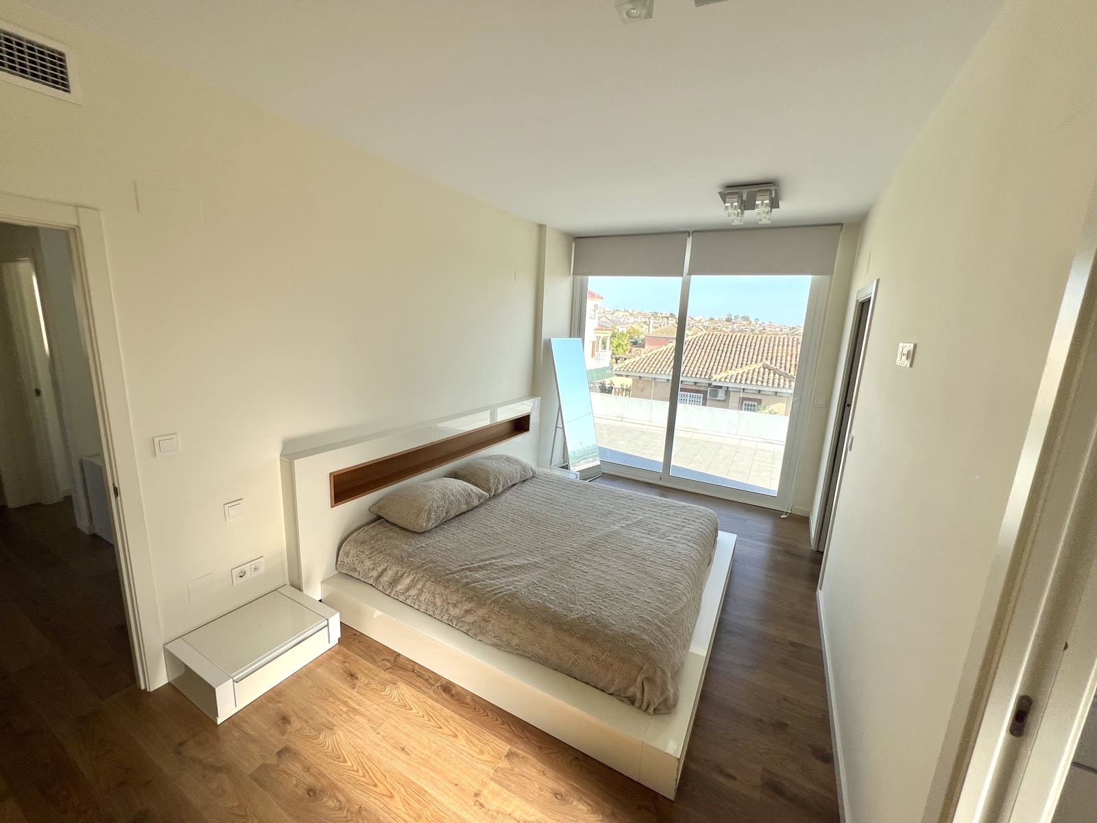 6 chambre Villa/Maison à vendre à La Marina avec piscine garage - 699 000 € (Ref: 8861775)