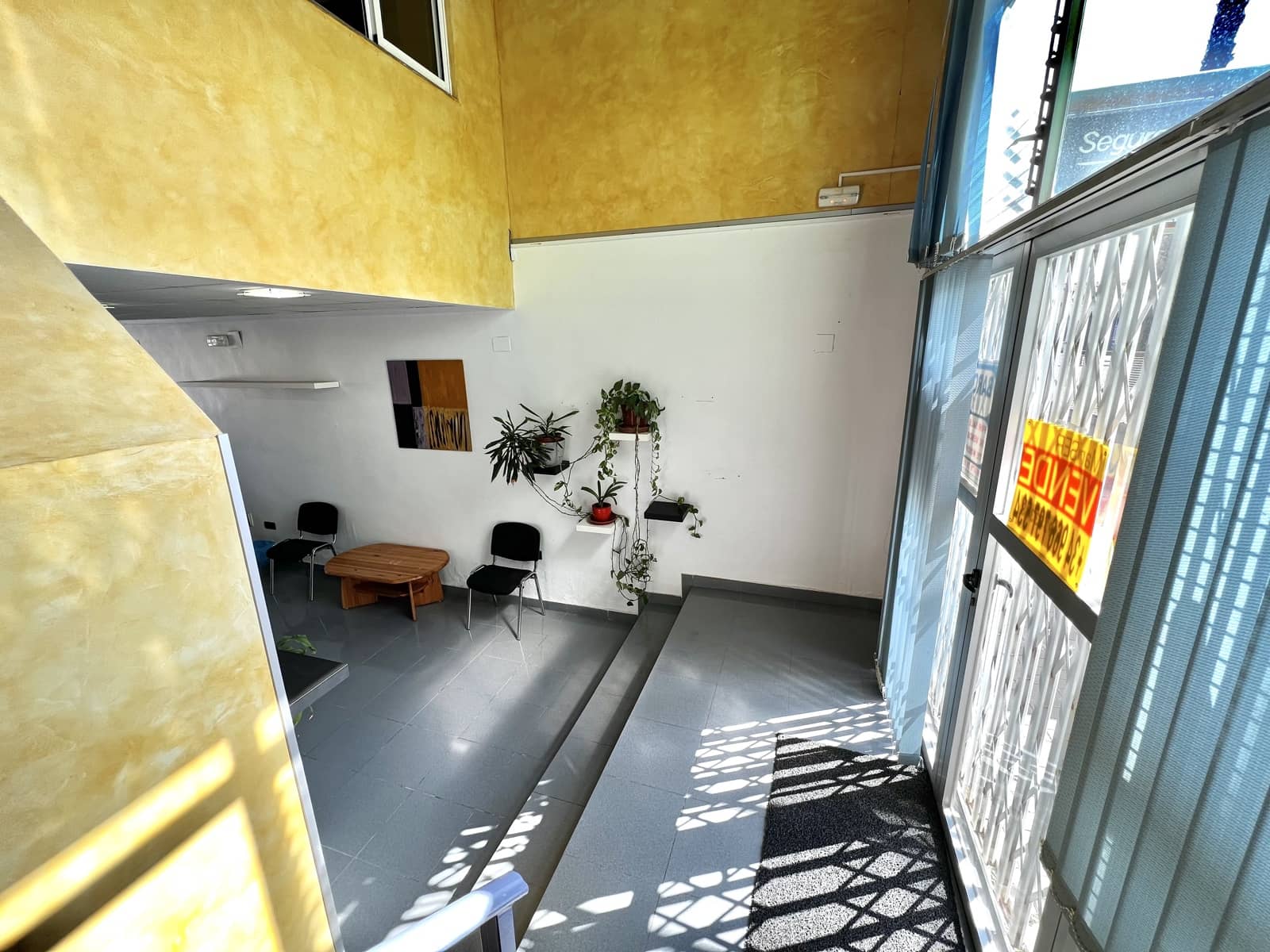 Komercyjne na sprzedaż w La Marina z garażem - 125 000 € (Ref: 8861776)