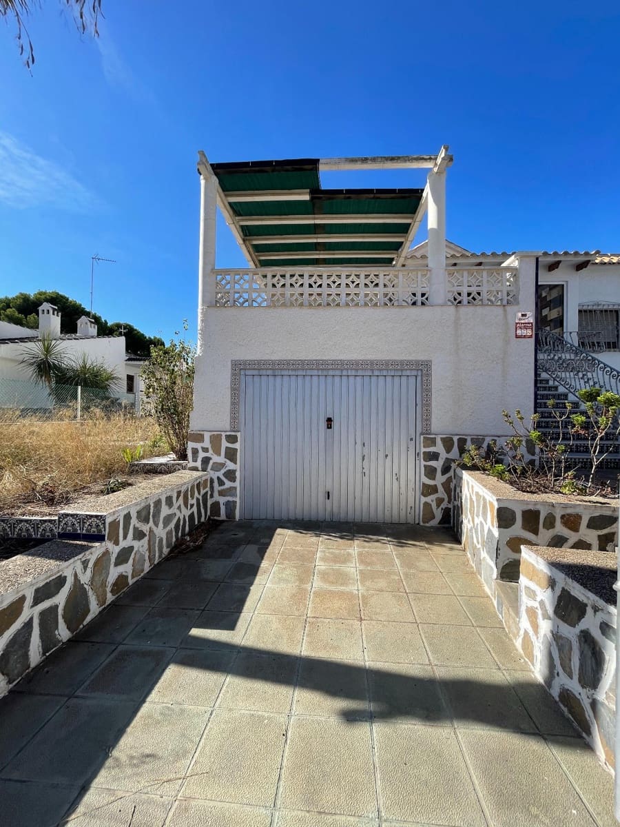 4 soveværelse Villa til salg i La Marina med garage - € 595.000 (Ref: 8878539)