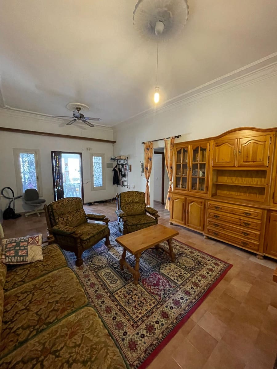 4 bedroom Villa for sale in La Marina with garage - € 595,000 (Ref: 8878539)
