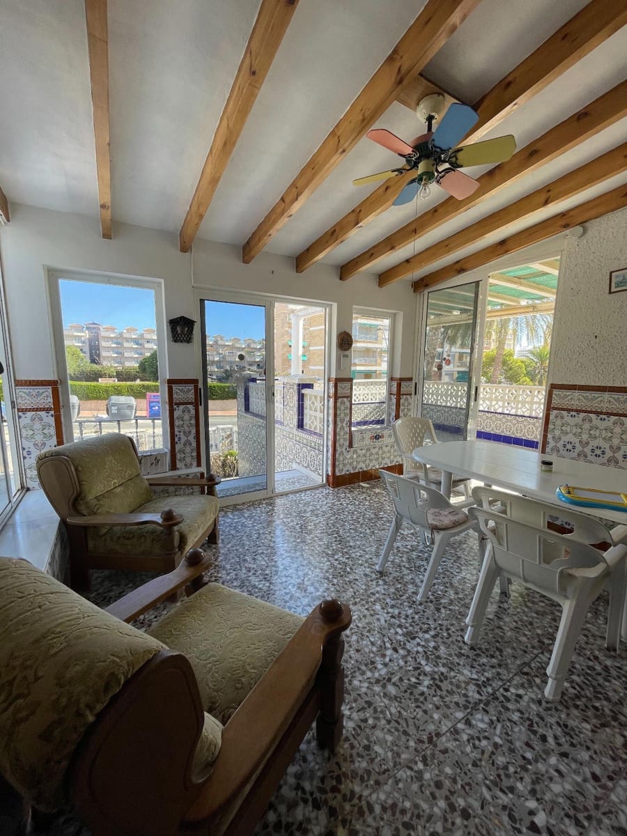 4 bedroom Villa for sale in La Marina with garage - € 595,000 (Ref: 8878539)