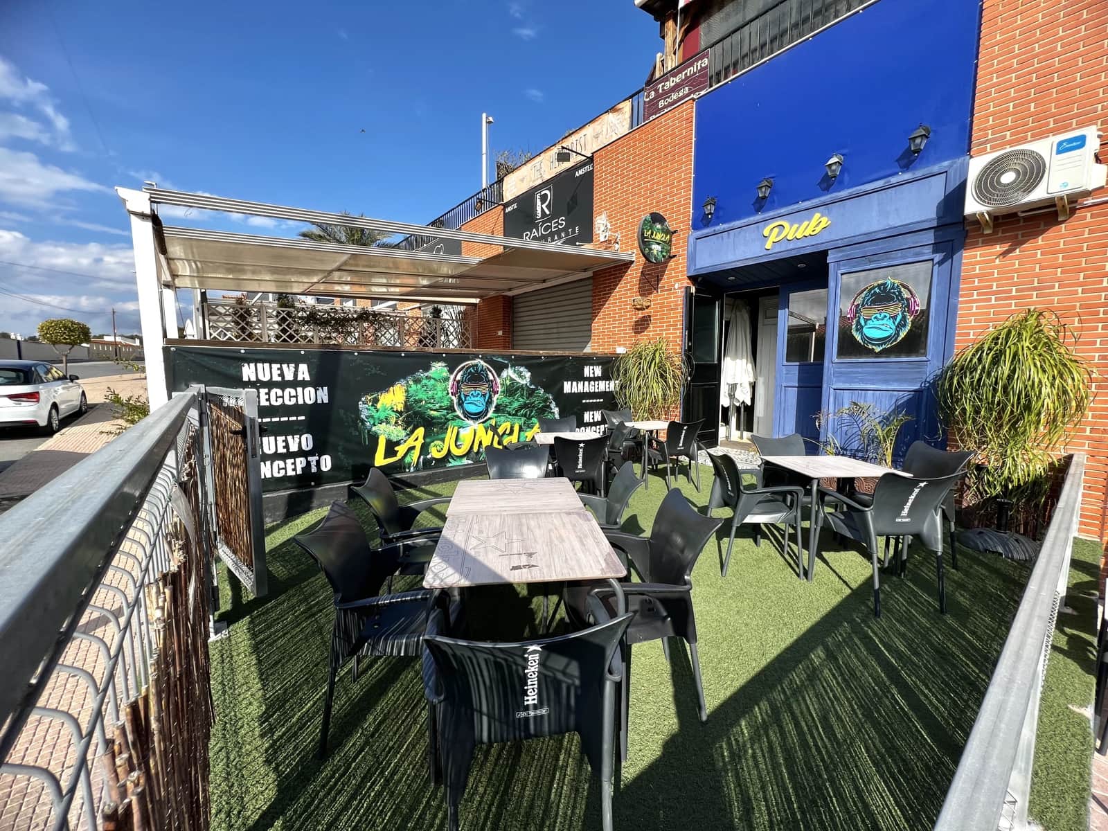 Kommersiell til salgs i La Marina med garasje - € 60 000 (Ref: 9041251)