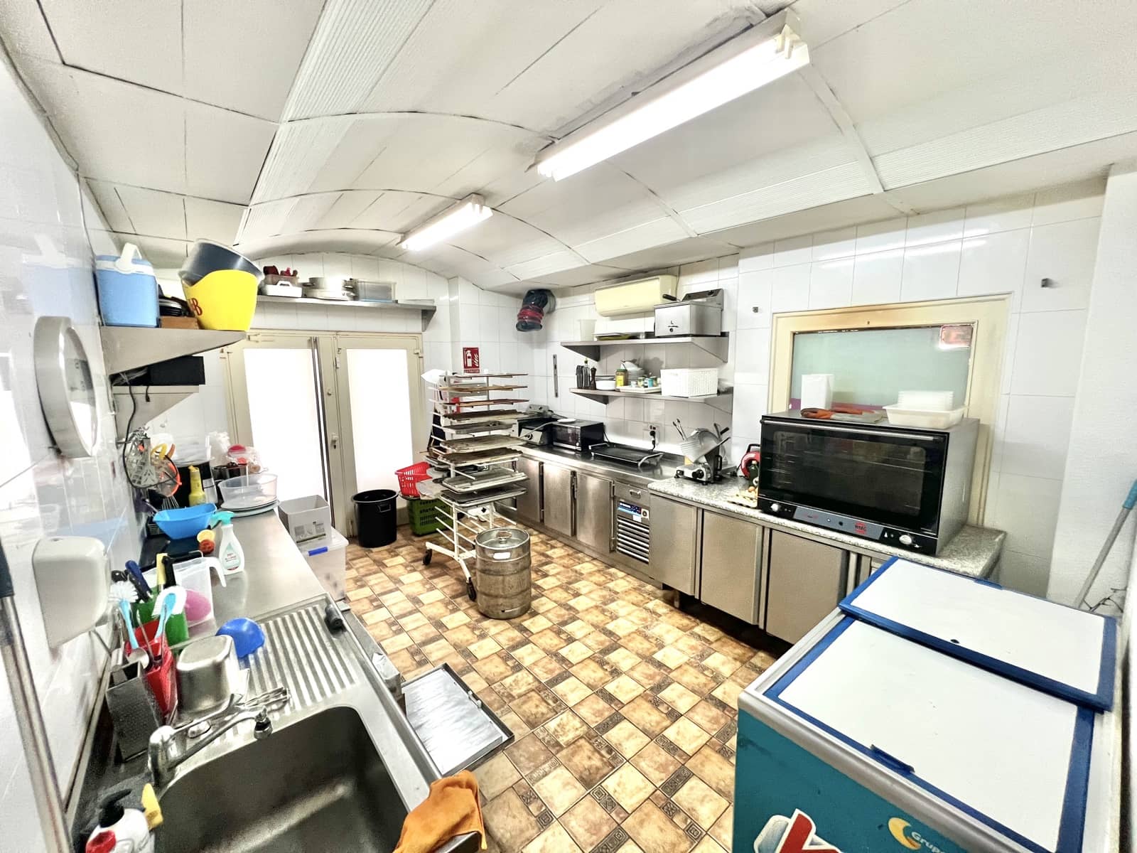 Commerciale in vendita in La Marina con garage - 63.500 € (Rif: 9046380)