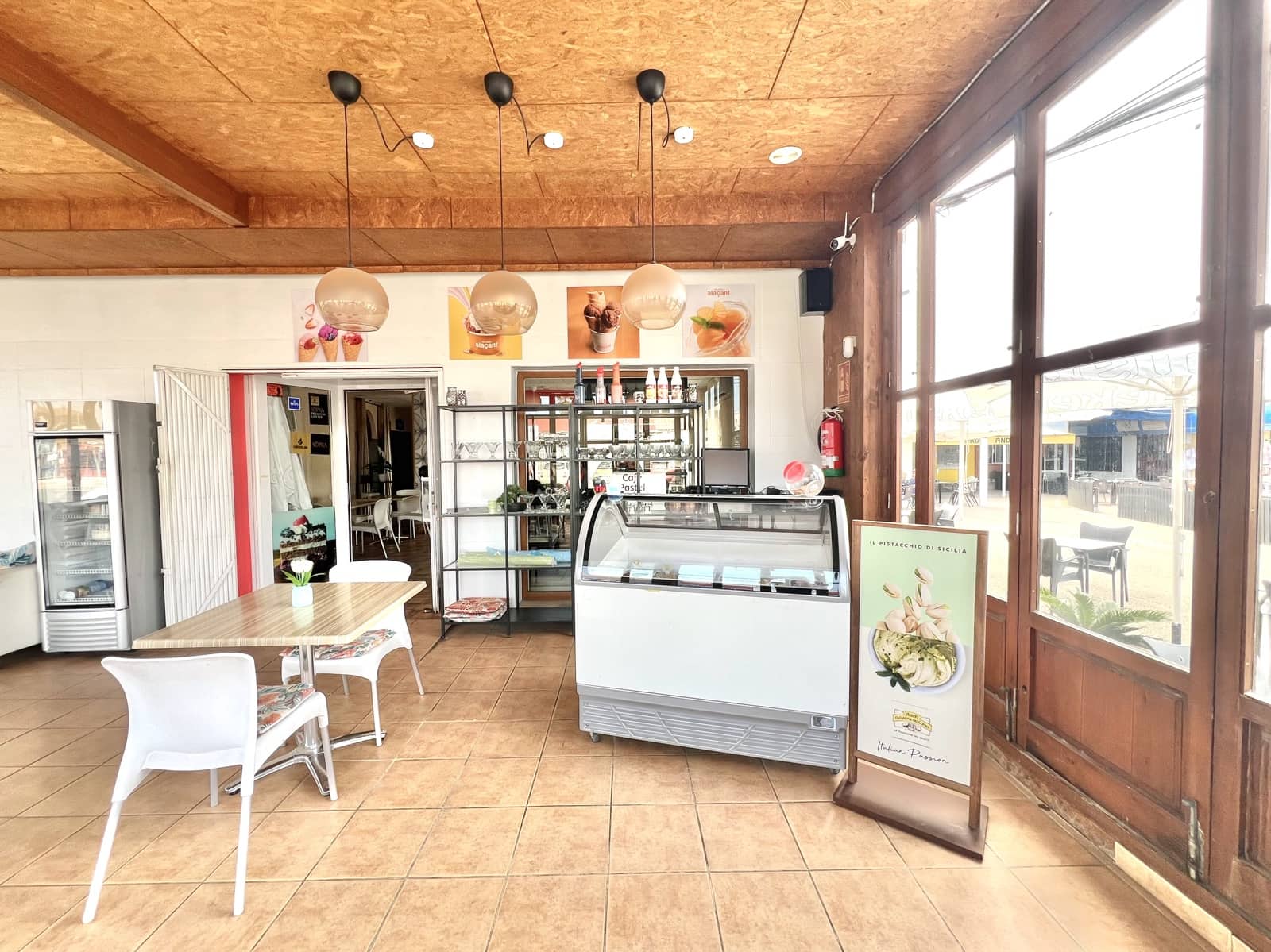 Commerciale in vendita in La Marina con garage - 63.500 € (Rif: 9046380)