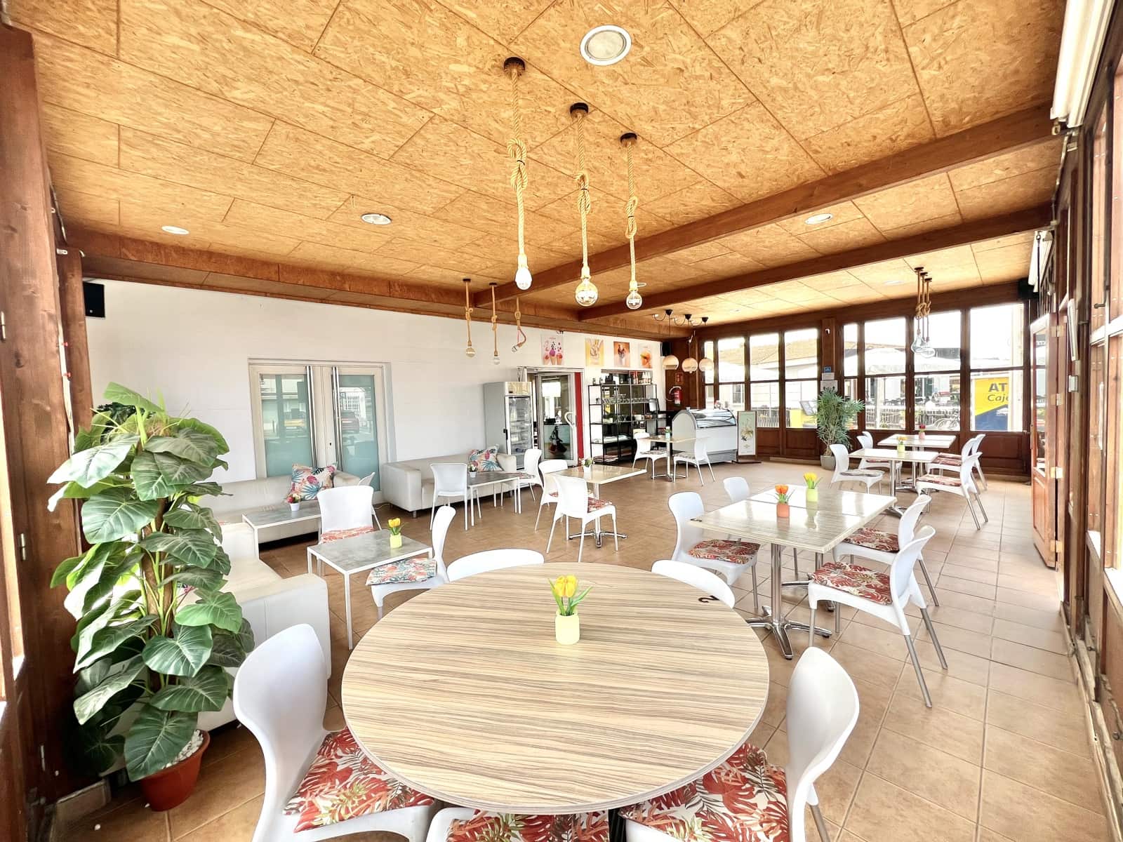 Commerciale in vendita in La Marina con garage - 63.500 € (Rif: 9046380)