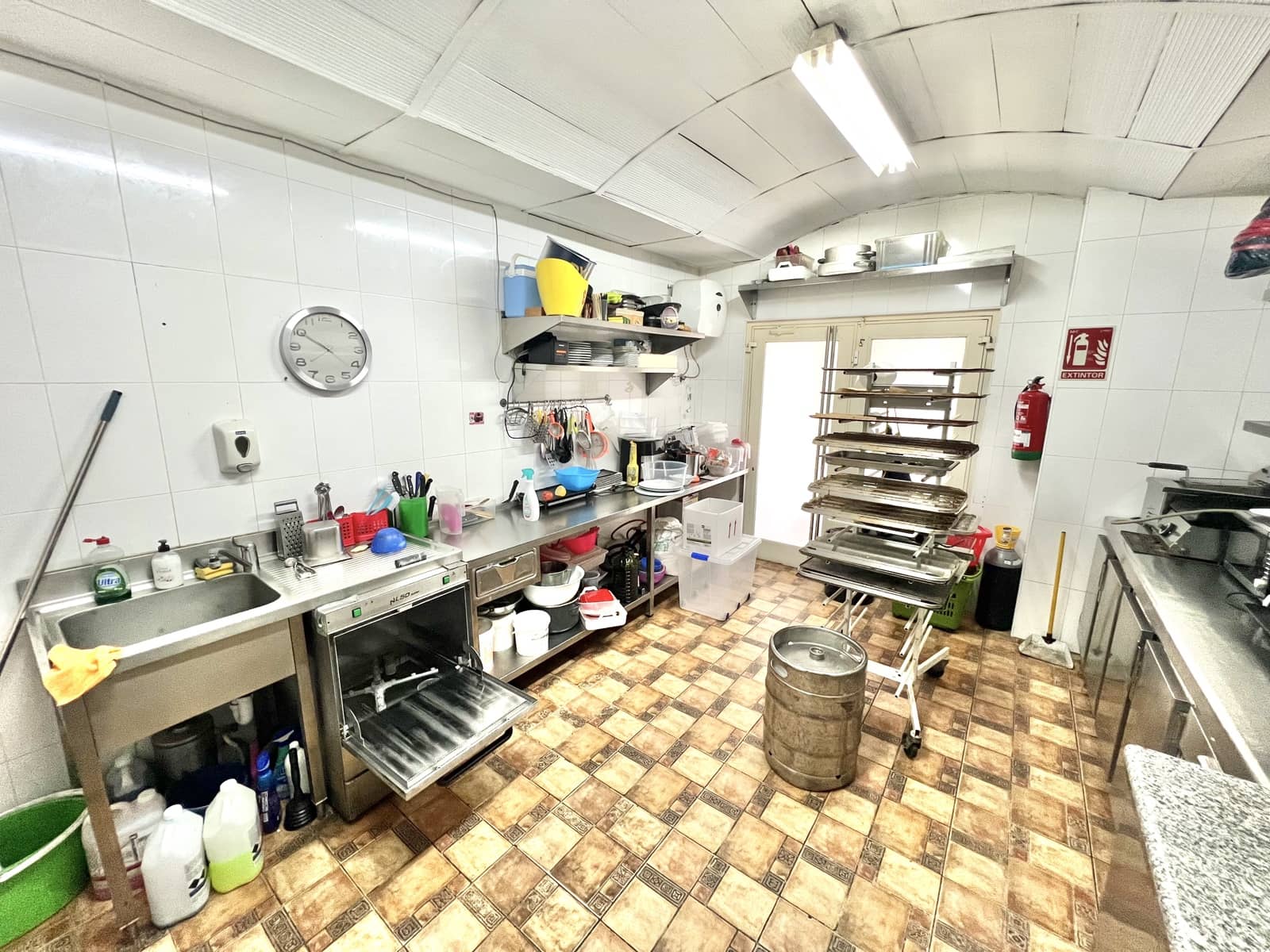 Commerciale in vendita in La Marina con garage - 63.500 € (Rif: 9046380)