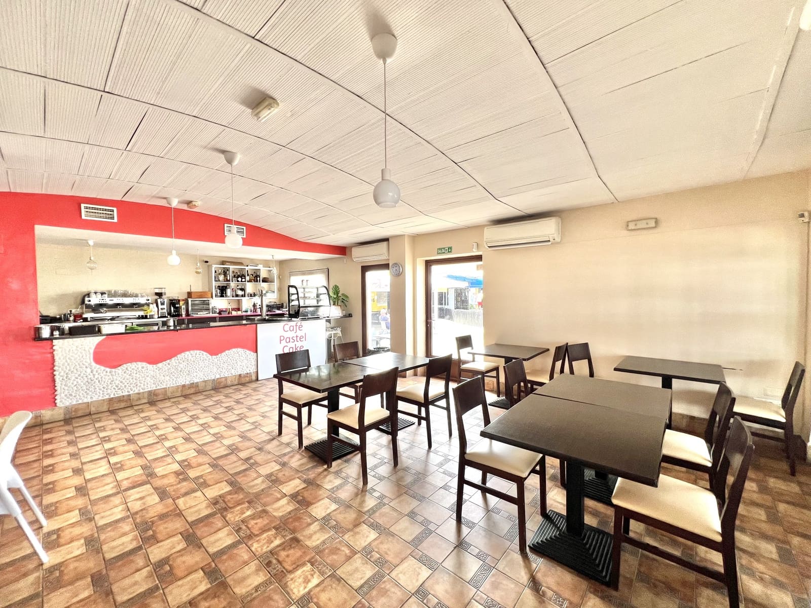 Commerciale in vendita in La Marina con garage - 63.500 € (Rif: 9046380)