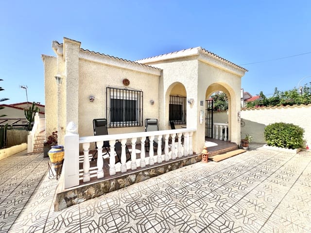 4 soveværelse Villa til salg i La Marina, Elche / Elx med garage - € 169.950 (Ref: 9112951)