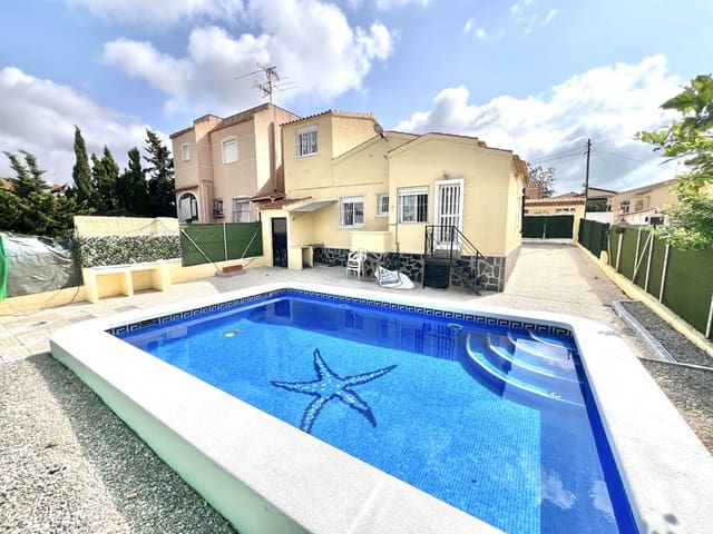 4 soveværelse Villa til salg i La Marina, Elche / Elx med swimmingpool garage - € 239.000 (Ref: 9113131)