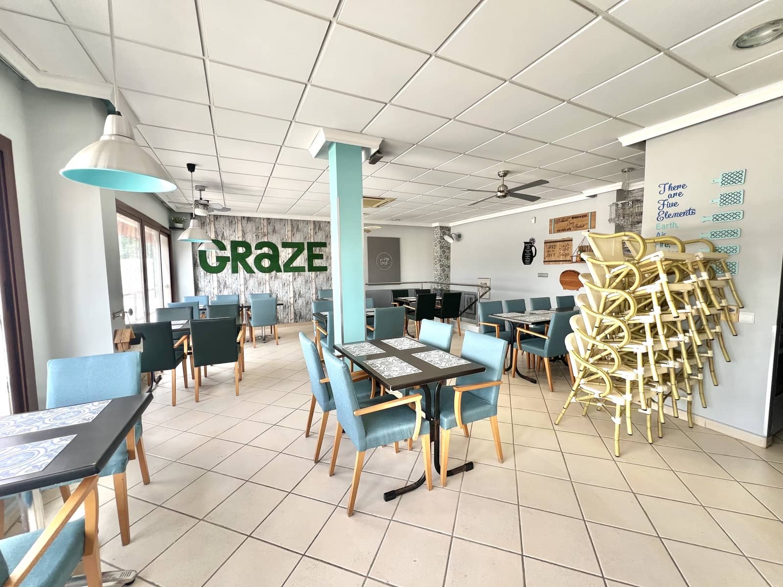 Erhverv til salg i La Marina med garage - € 175.000 (Ref: 9117914)