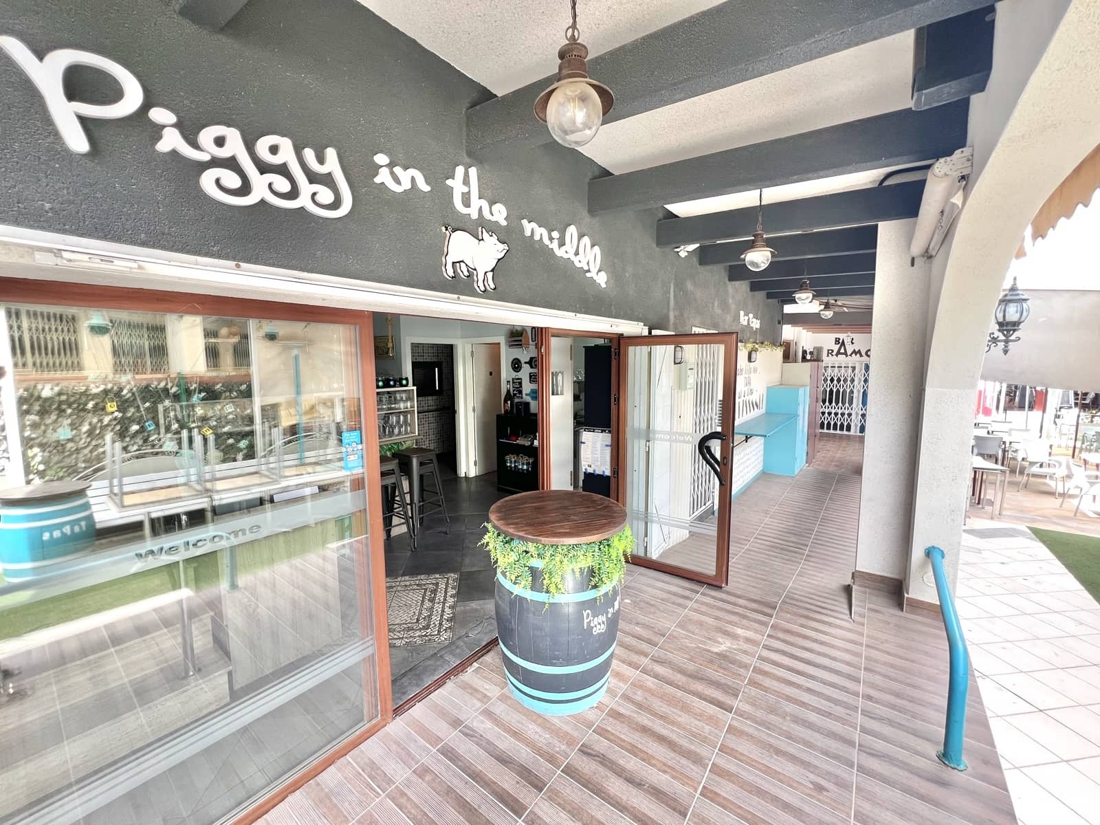 Erhverv til salg i La Marina med garage - € 175.000 (Ref: 9117914)