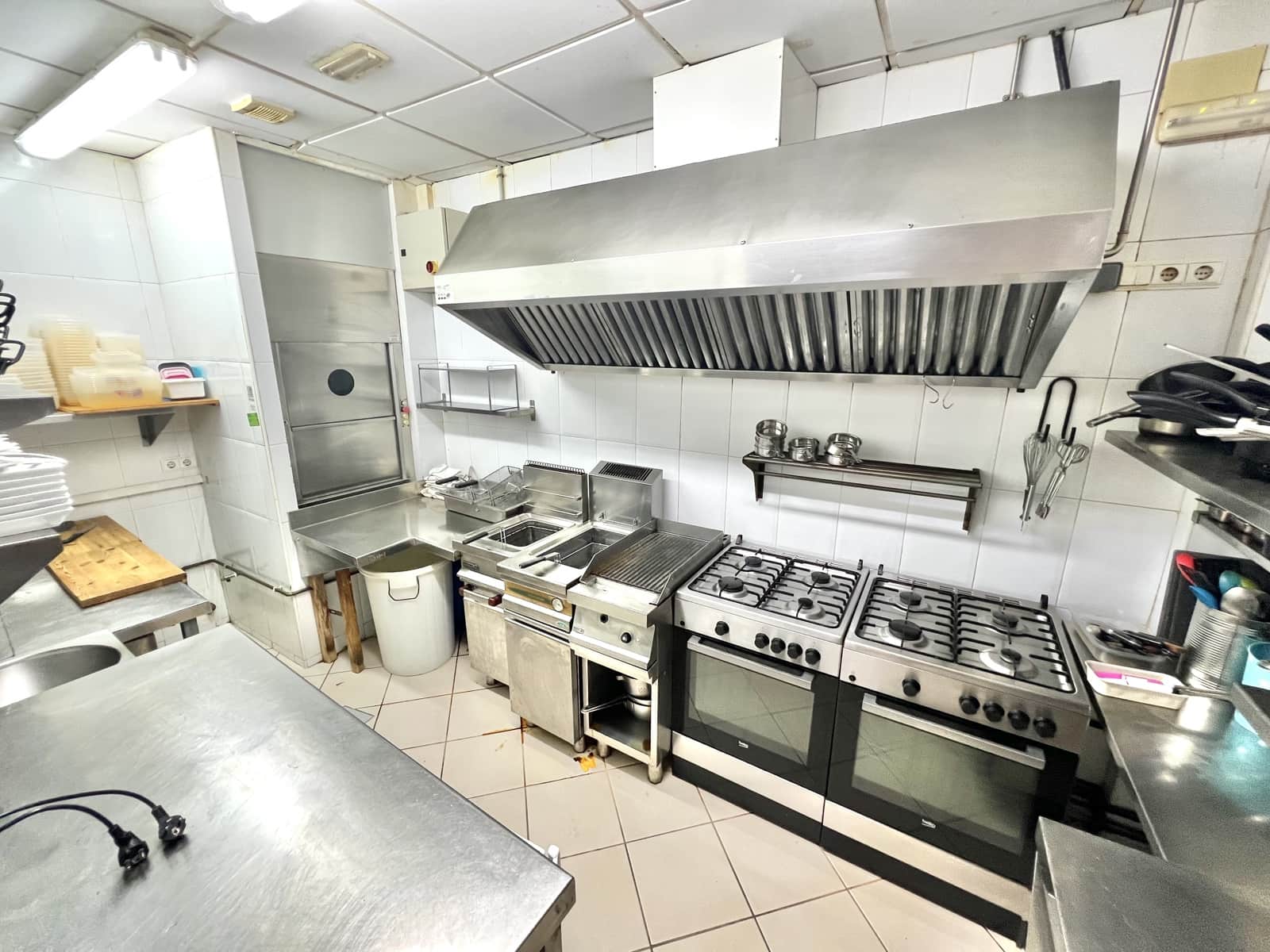 Erhverv til salg i La Marina med garage - € 175.000 (Ref: 9117914)