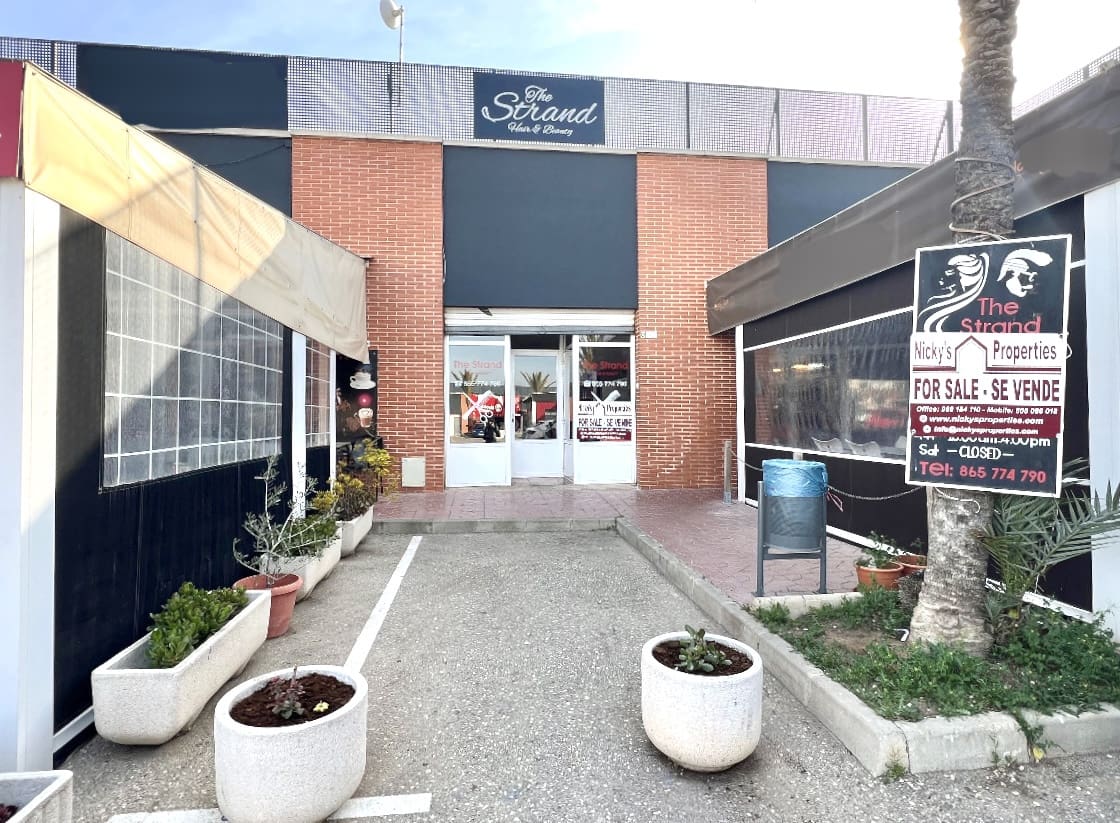 Komercyjne na sprzedaż w La Marina z garażem - 24 000 € (Ref: 9190377)