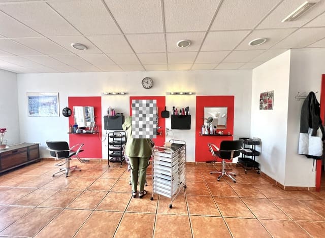 Commerciale in vendita in La Marina, Elche / Elx con garage - 24.000 € (Rif: 9190377)