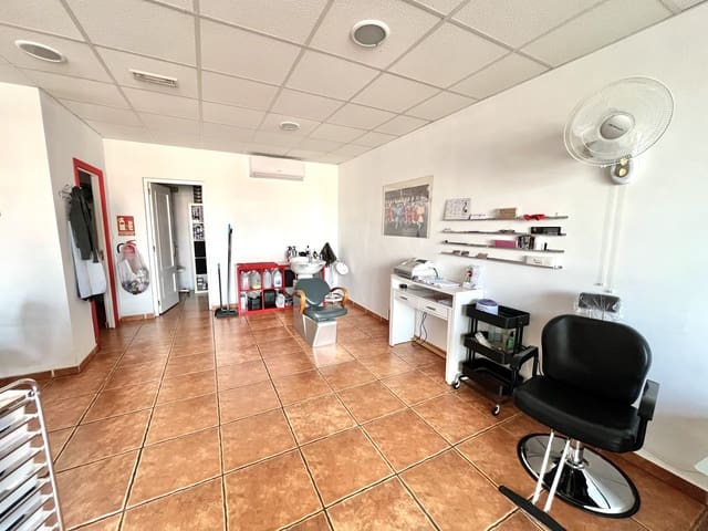 Commerciale in vendita in La Marina, Elche / Elx con garage - 24.000 € (Rif: 9190377)