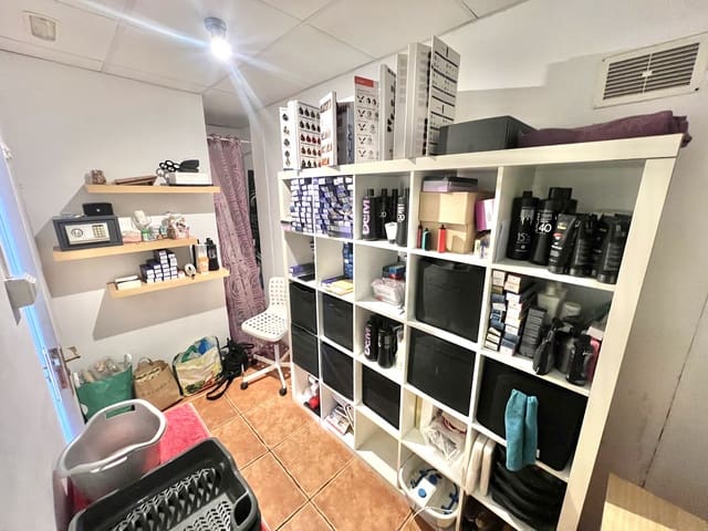 Commerciale in vendita in La Marina, Elche / Elx con garage - 24.000 € (Rif: 9190377)