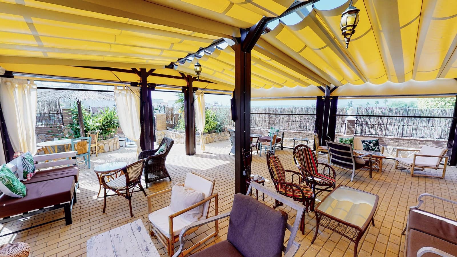 Local Comercial en La Marina en venta - 250.000 € (Ref: 9201559)