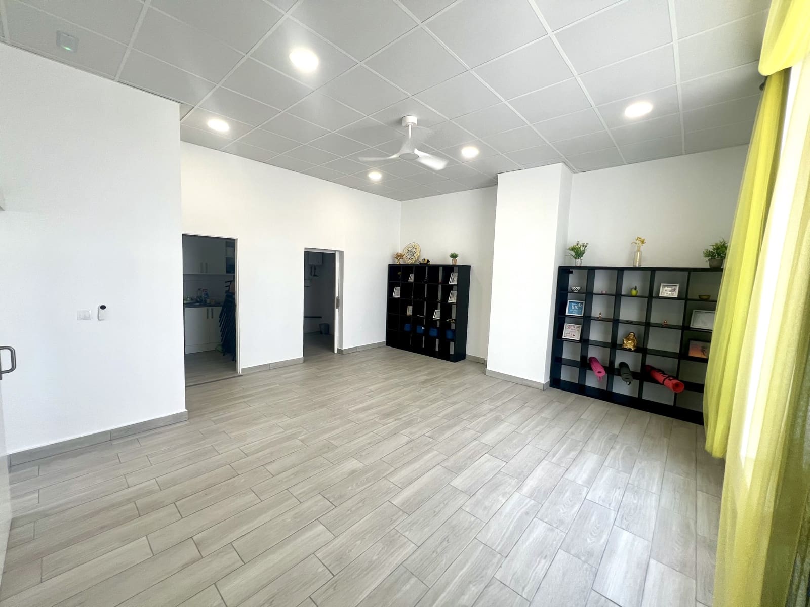 Kommersiell til salgs i La Marina - € 70 000 (Ref: 9216330)