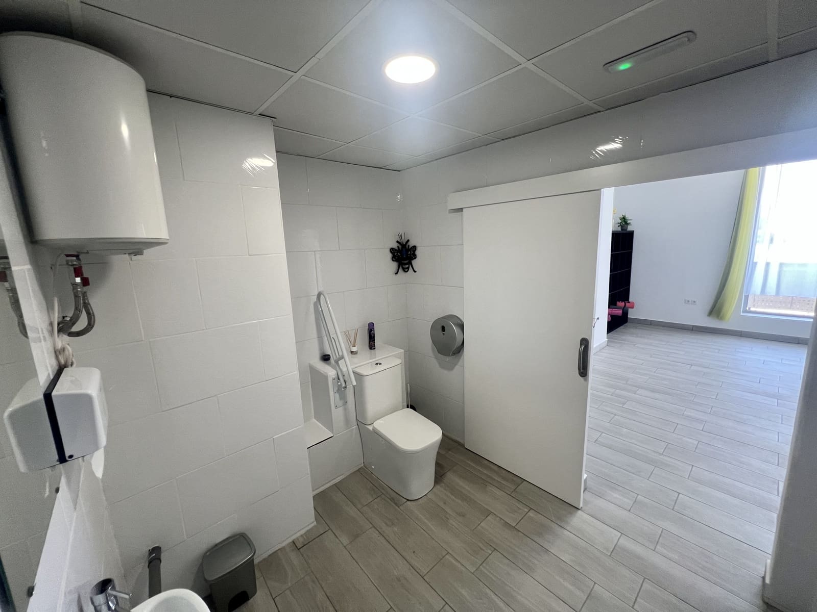 Kommersiell til salgs i La Marina - € 70 000 (Ref: 9216330)