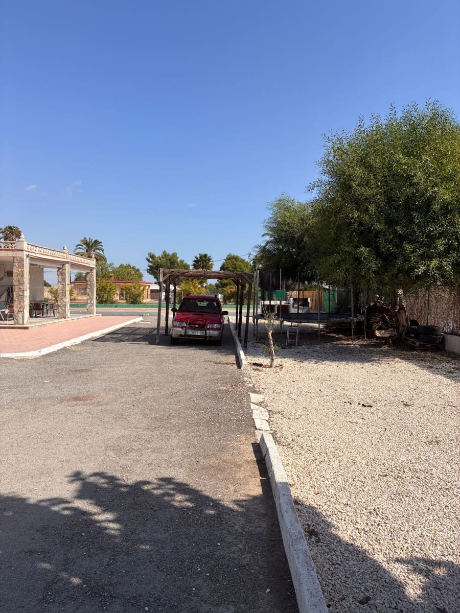 4 bedroom Finca/Country House for sale in Las Bayas with garage - € 279,000 (Ref: 9314401)