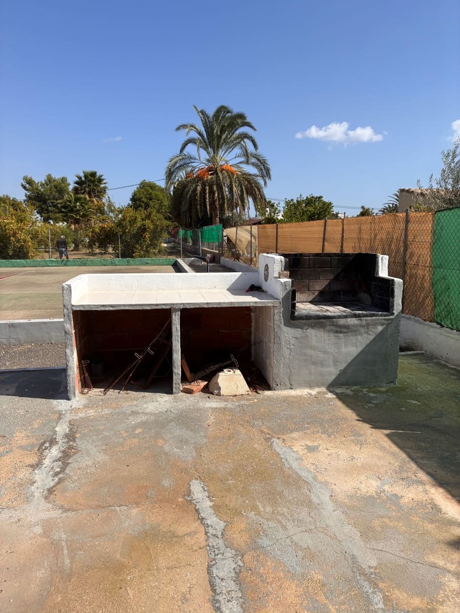 4 bedroom Finca/Country House for sale in Las Bayas with garage - € 279,000 (Ref: 9314401)