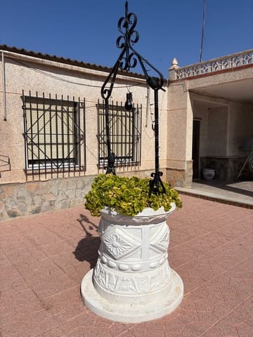 4 bedroom Finca/Country House for sale in Las Bayas, Elche / Elx with garage - € 279,000 (Ref: 9314401)