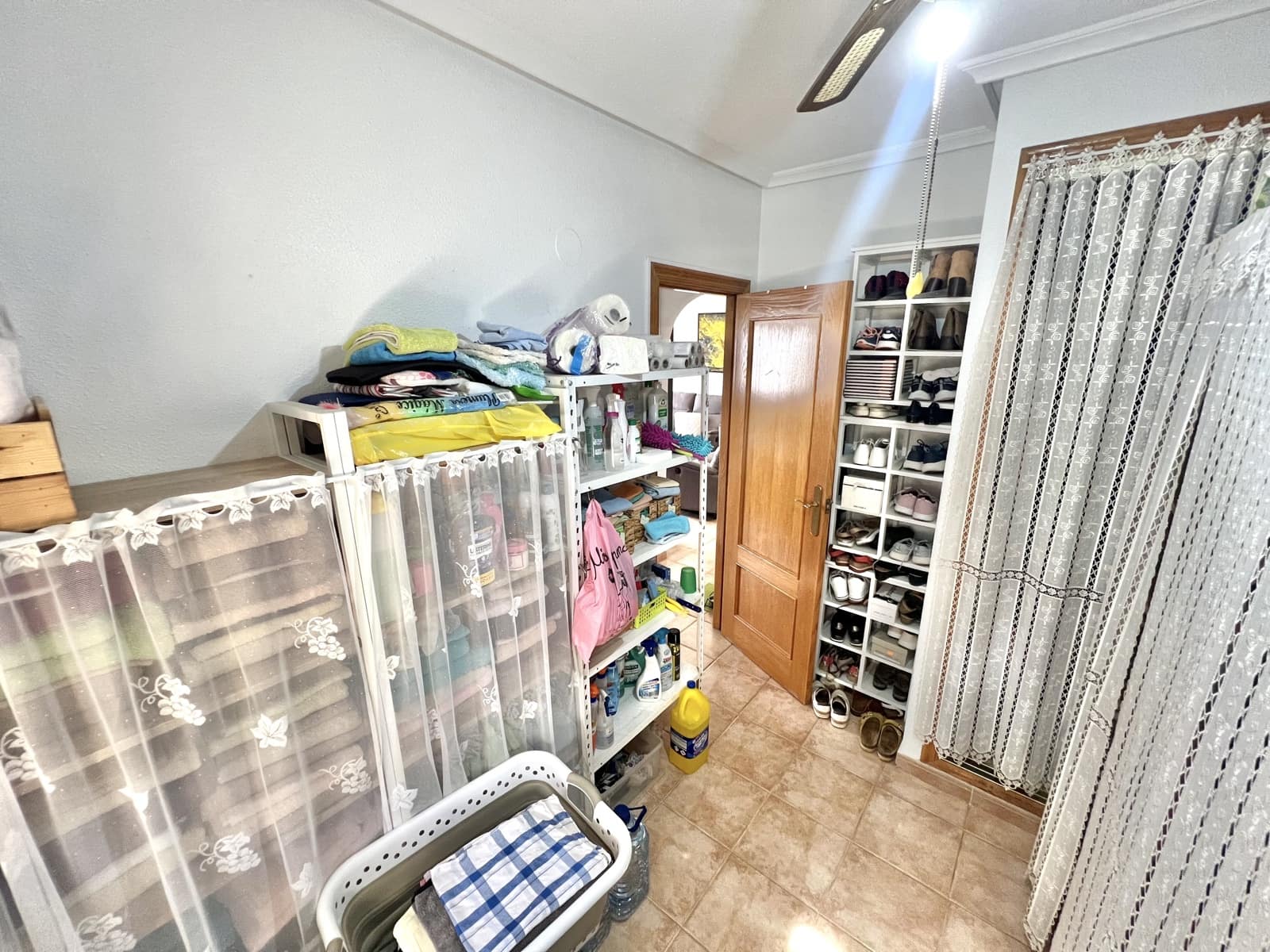 4 makuuhuone Huoneisto myytävänä paikassa La Marina mukana uima-altaan 
autotalli - 199 000 € (Ref: 9315158)