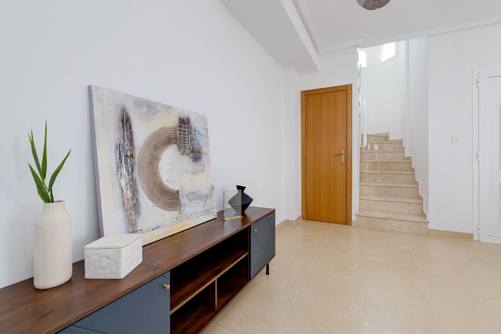 3 makuuhuone Huvila myytävänä paikassa La Marina mukana uima-altaan 
autotalli - 270 000 € (Ref: 9328654)