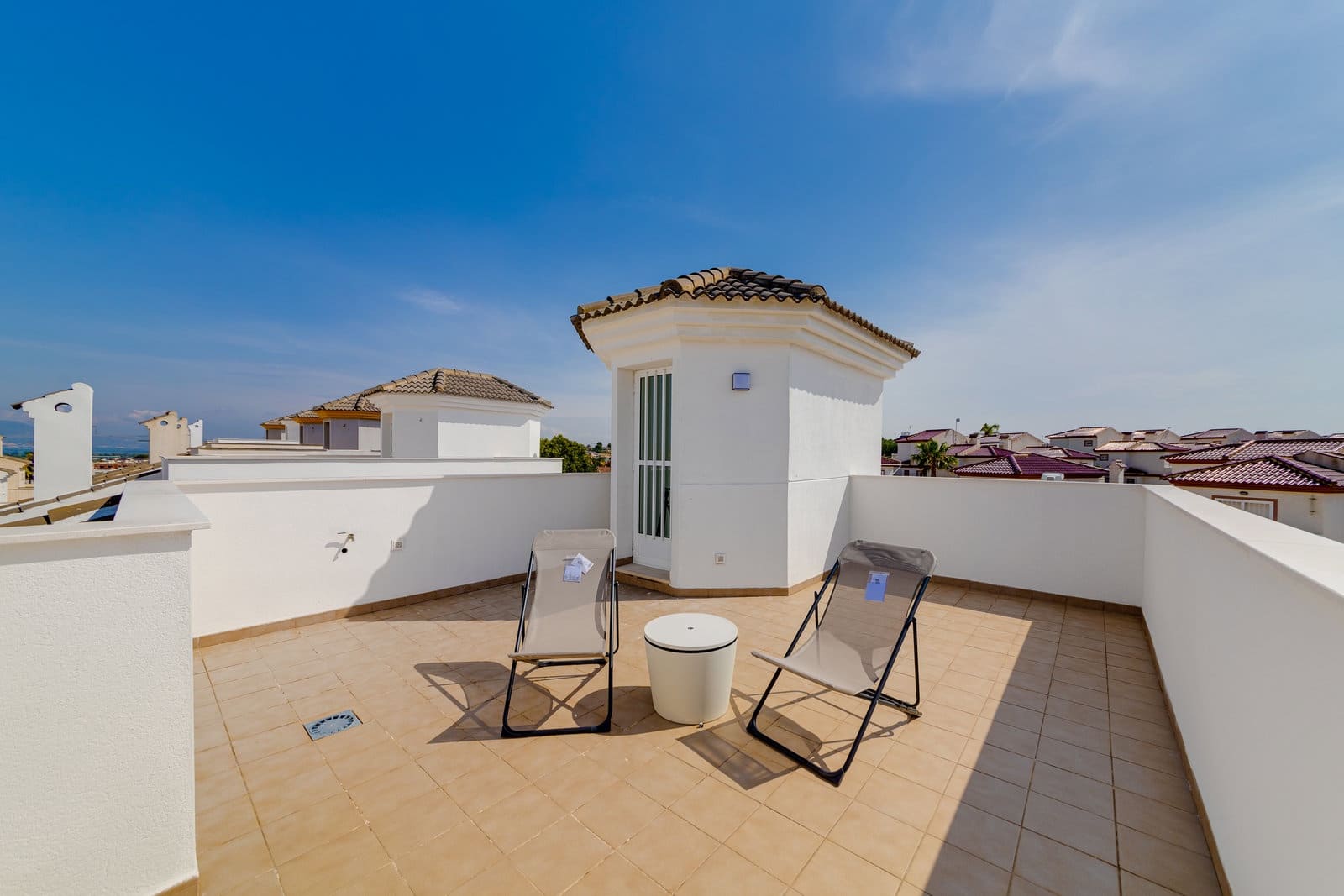 3 bedroom Villa for sale in La Marina with pool garage - € 270,000 (Ref: 9328654)