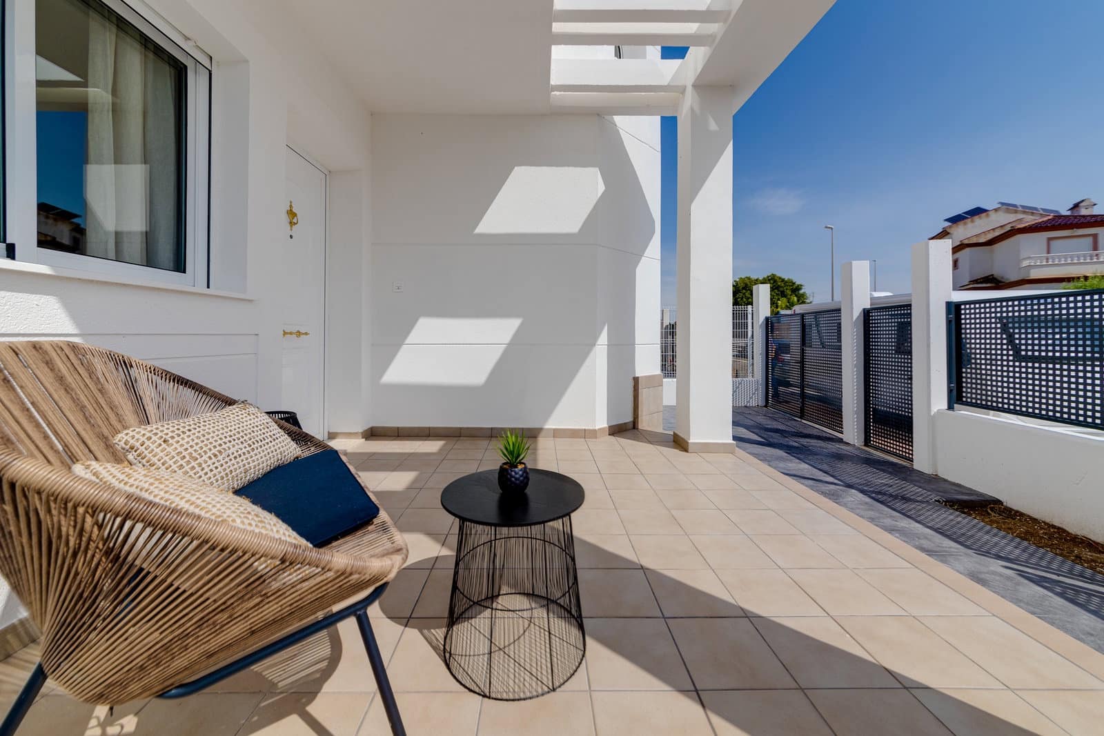 3 bedroom Villa for sale in La Marina with pool garage - € 270,000 (Ref: 9328654)