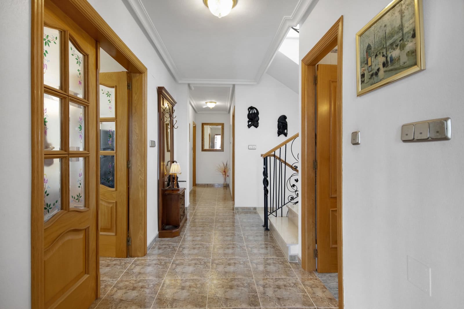 5 bedroom Villa for sale in La Marina with pool garage - € 449,500 (Ref: 9329813)