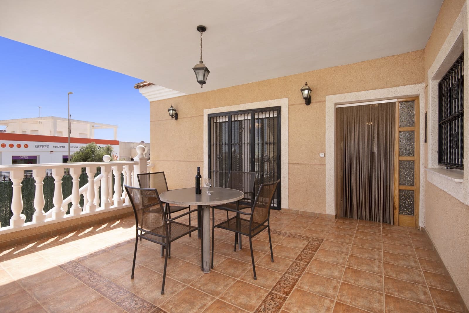 5 bedroom Villa for sale in La Marina with pool garage - € 449,500 (Ref: 9329813)