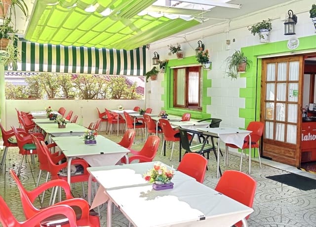 Local Commercial à vendre à La Marina, Elche / Elx - 145 000 € (Ref: 9343874)