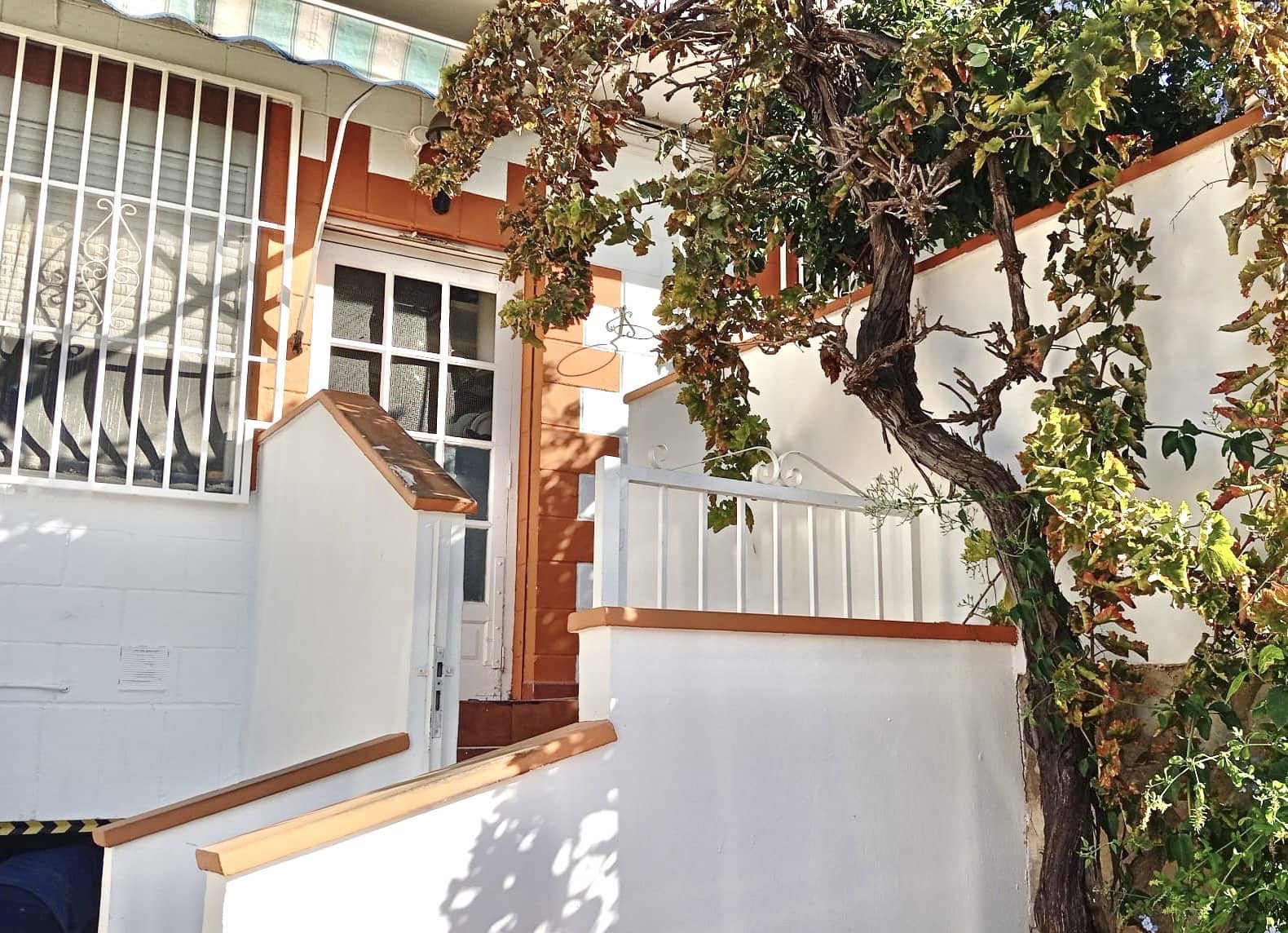 Komercyjne na sprzedaż w La Marina - 145 000 € (Ref: 9343874)