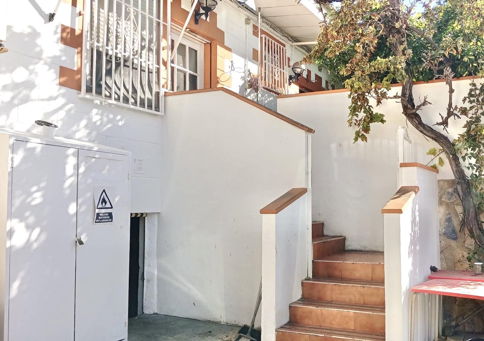 Komercyjne na sprzedaż w La Marina - 145 000 € (Ref: 9343874)
