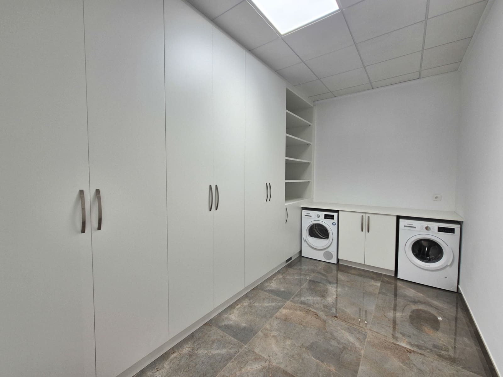 7 makuuhuone Huvila myytävänä paikassa La Marina mukana uima-altaan - 1 491 600 € (Ref: 9345190)