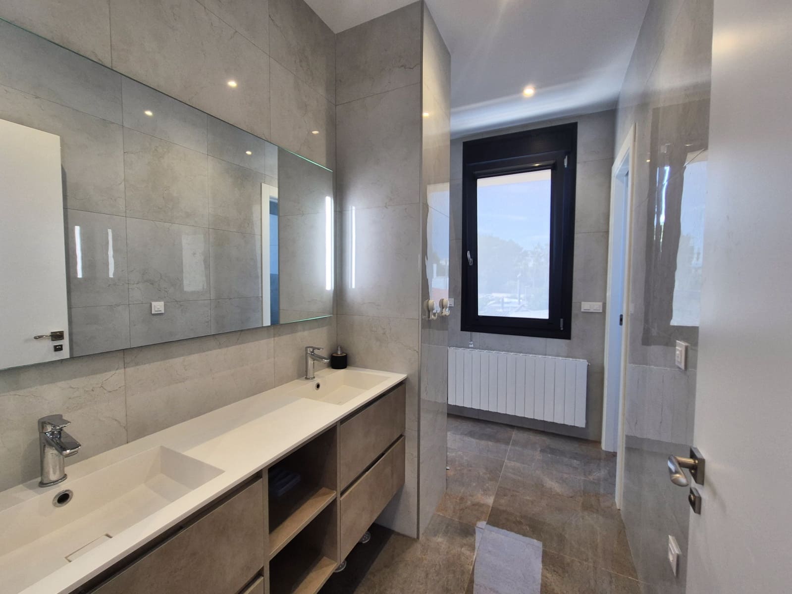 7 makuuhuone Huvila myytävänä paikassa La Marina mukana uima-altaan - 1 491 600 € (Ref: 9345190)