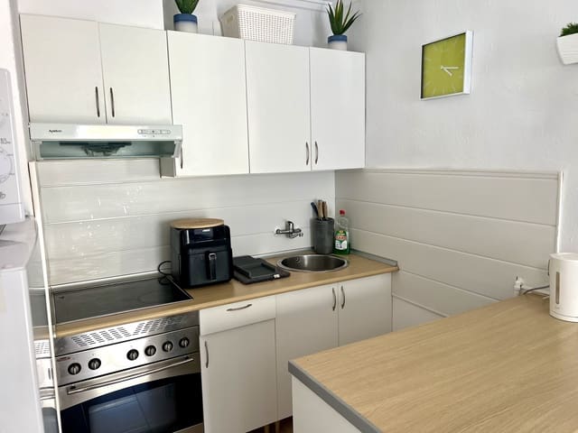 3 makuuhuone Rivitalo myytävänä paikassa La Marina, Elche / Elx - 99 000 € (Ref: 9362920)