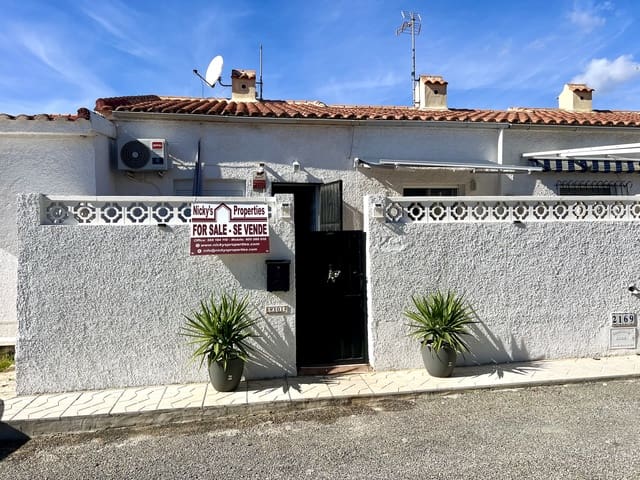 3 makuuhuone Rivitalo myytävänä paikassa La Marina, Elche / Elx - 99 000 € (Ref: 9362920)