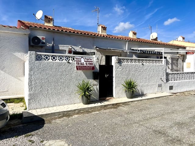 3 makuuhuone Rivitalo myytävänä paikassa La Marina, Elche / Elx - 99 000 € (Ref: 9362920)