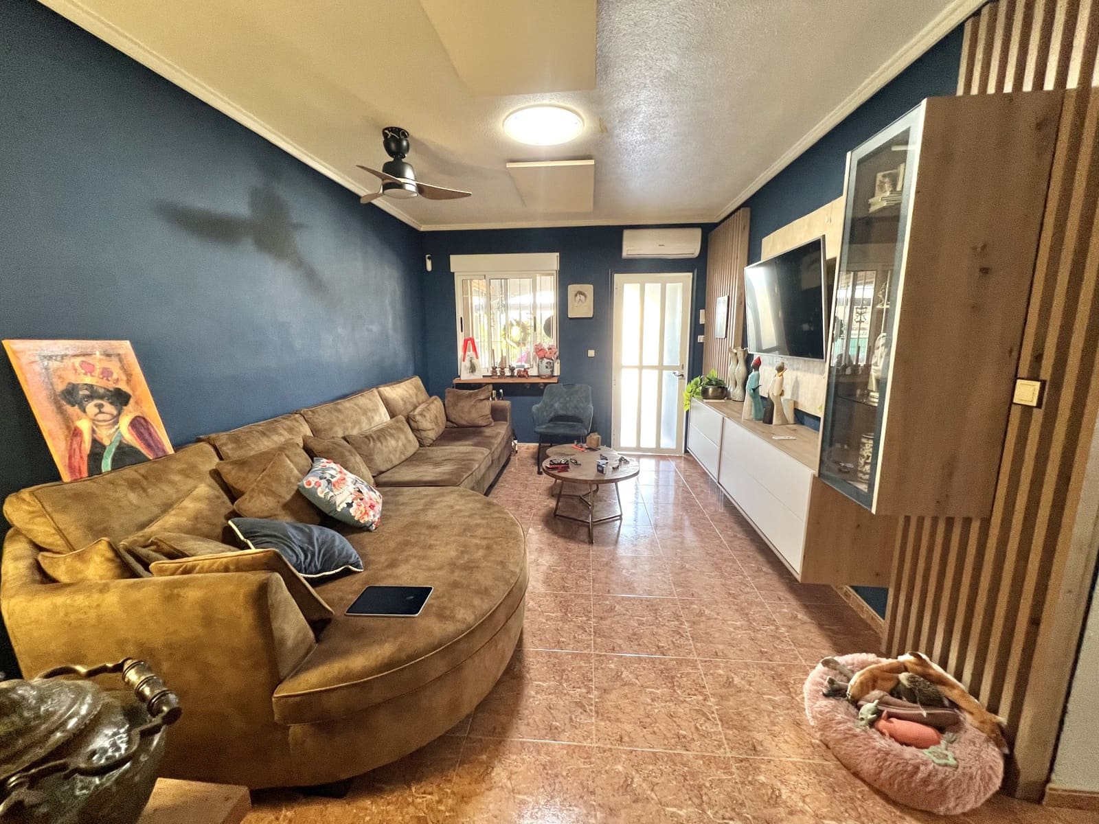 3 makuuhuone Huvila myytävänä paikassa La Marina mukana uima-altaan 
autotalli - 189 000 € (Ref: 9383285)