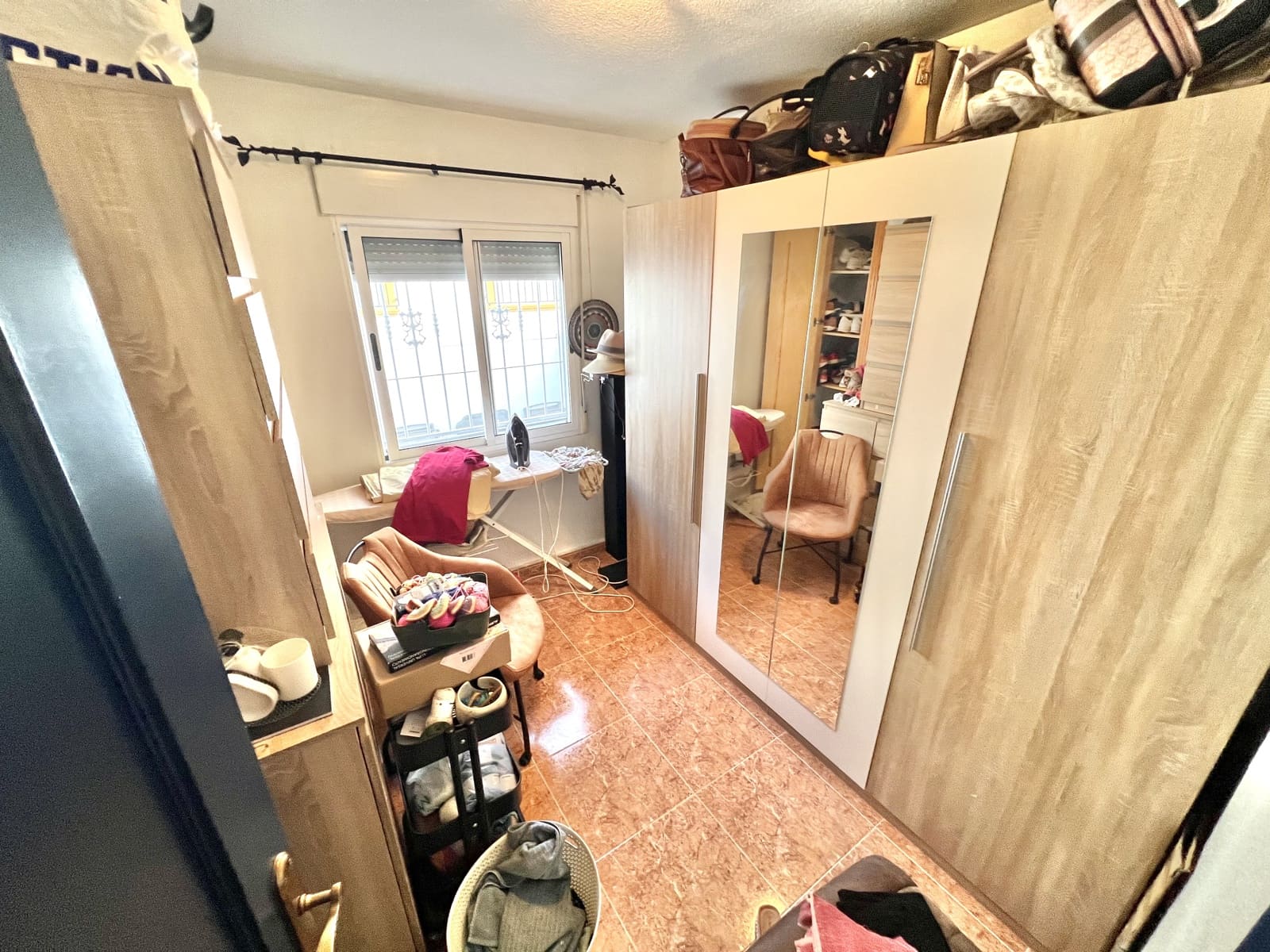 3 makuuhuone Huvila myytävänä paikassa La Marina mukana uima-altaan 
autotalli - 189 000 € (Ref: 9383285)