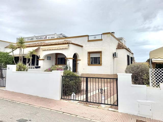 2 soveværelse Villa til salg i La Marina, Elche / Elx med swimmingpool garage - € 168.000 (Ref: 9417676)