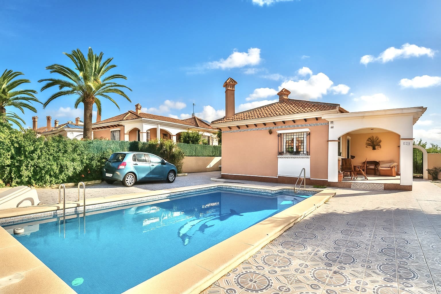 3 sypialnia Willa na sprzedaż w La Marina z basenem garażem - 349 950 € (Ref: 9417812)