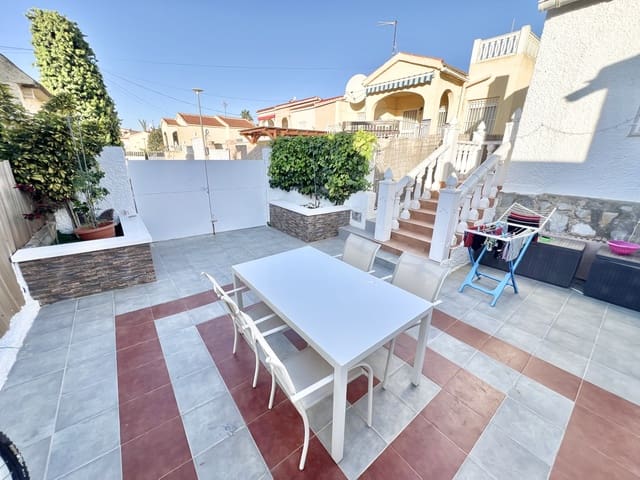 3 soveværelse Villa til salg i La Marina, Elche / Elx med garage - € 227.999 (Ref: 9417813)