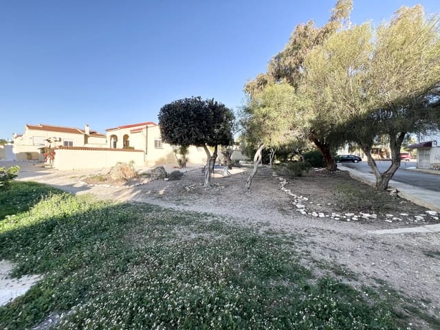 3 soveværelse Villa til salg i La Marina, Elche / Elx med garage - € 227.999 (Ref: 9417813)