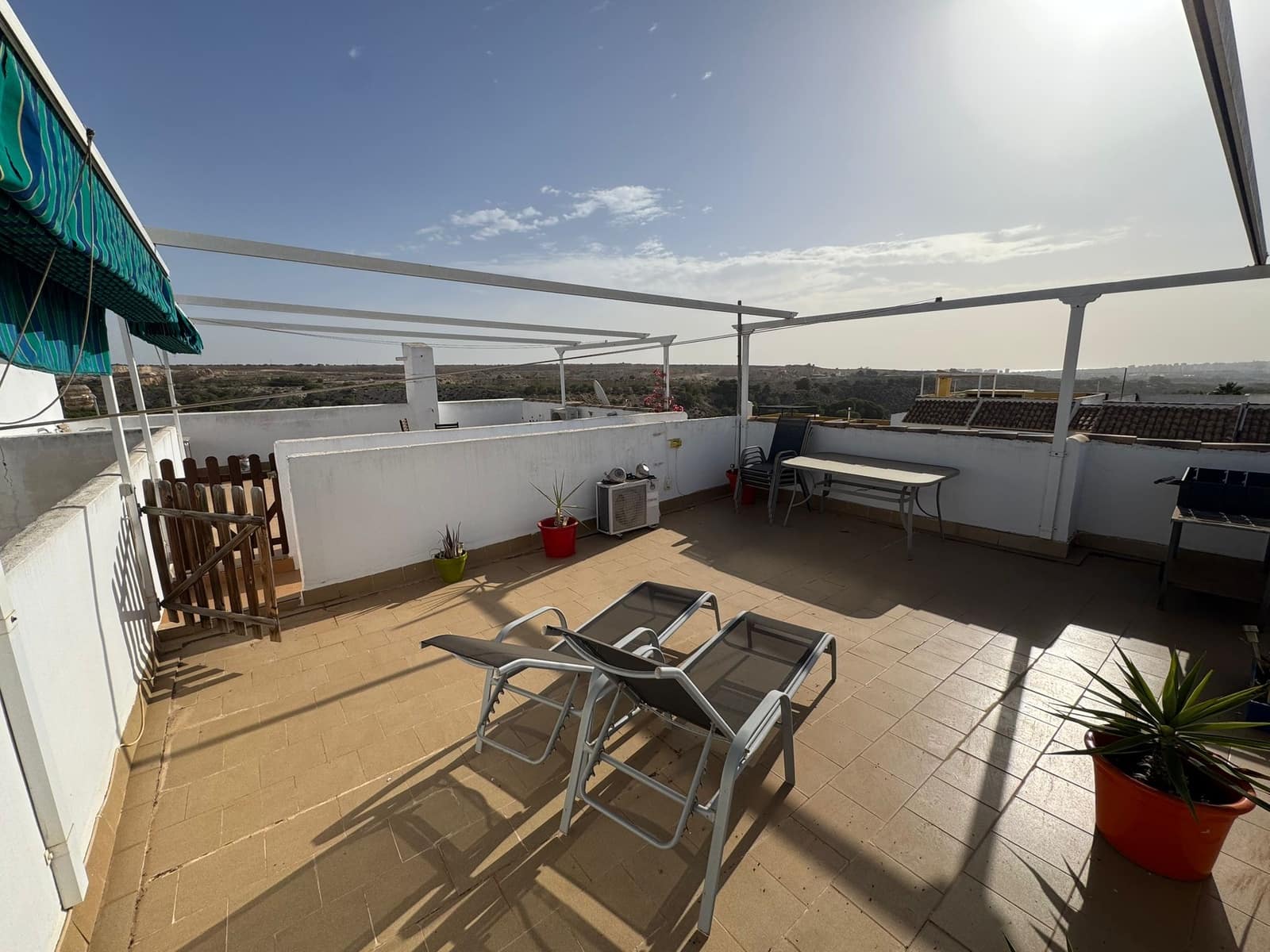 2 soveværelse Lejlighed til salg i La Marina med swimmingpool - € 118.000 (Ref: 9438738)